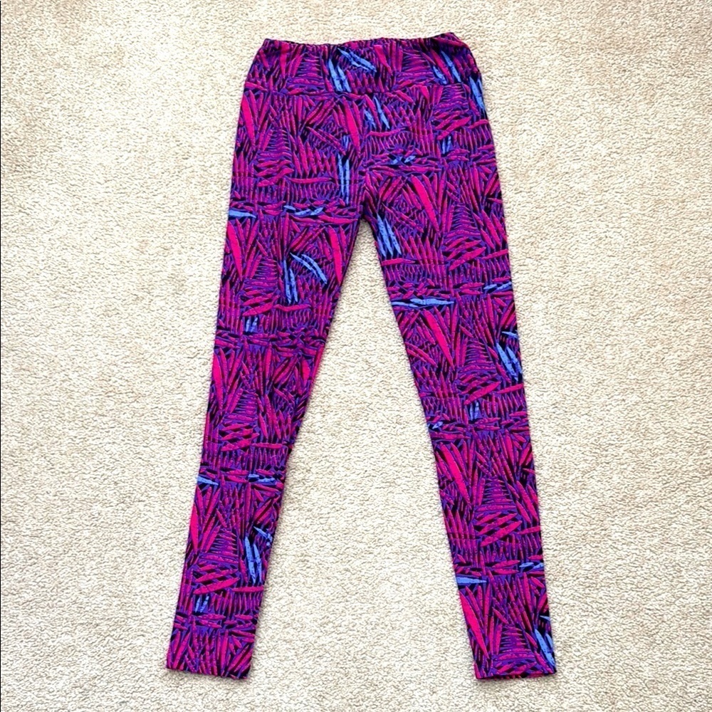 LuLaRoe Pink Purple and Blue Tropical Leaf One Size Leggings - OS